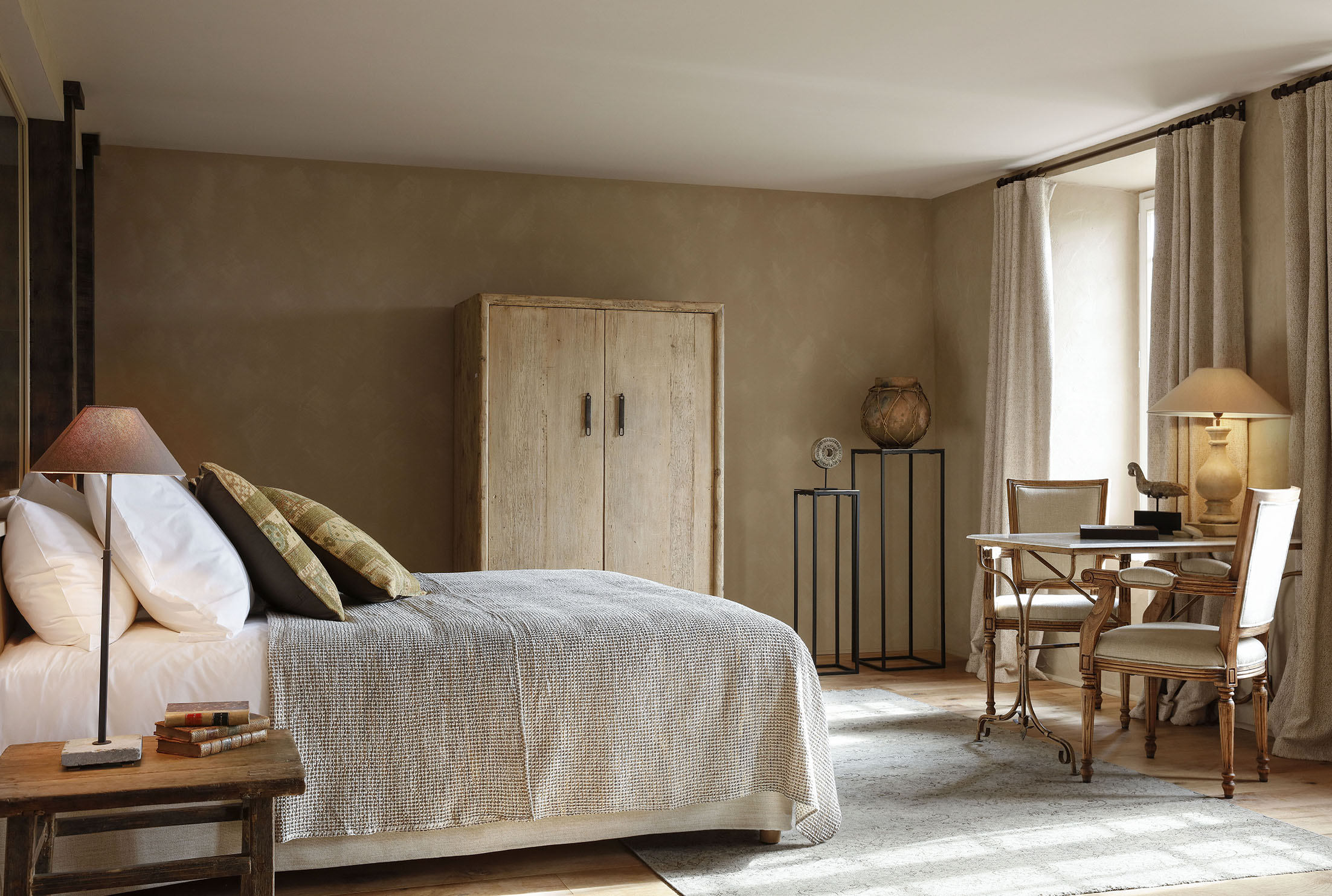 chambre-aménagement-intérieur-hotel