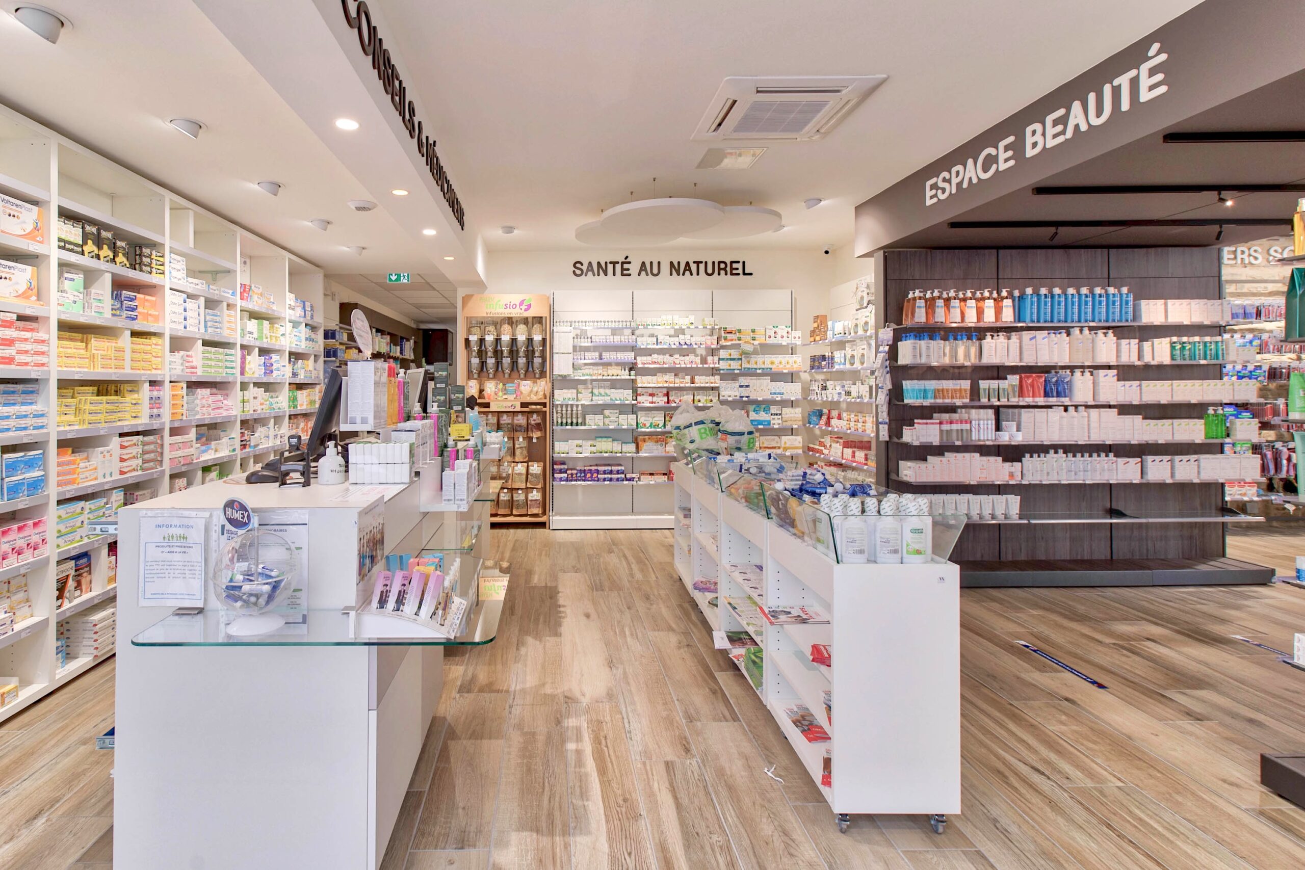 Pharmacie-amenagement-beaut-produit-conseil
